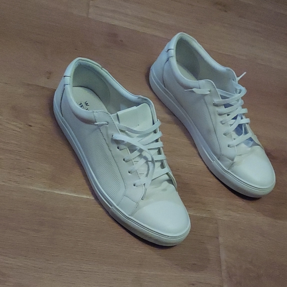 Classic White Men's Sneakers